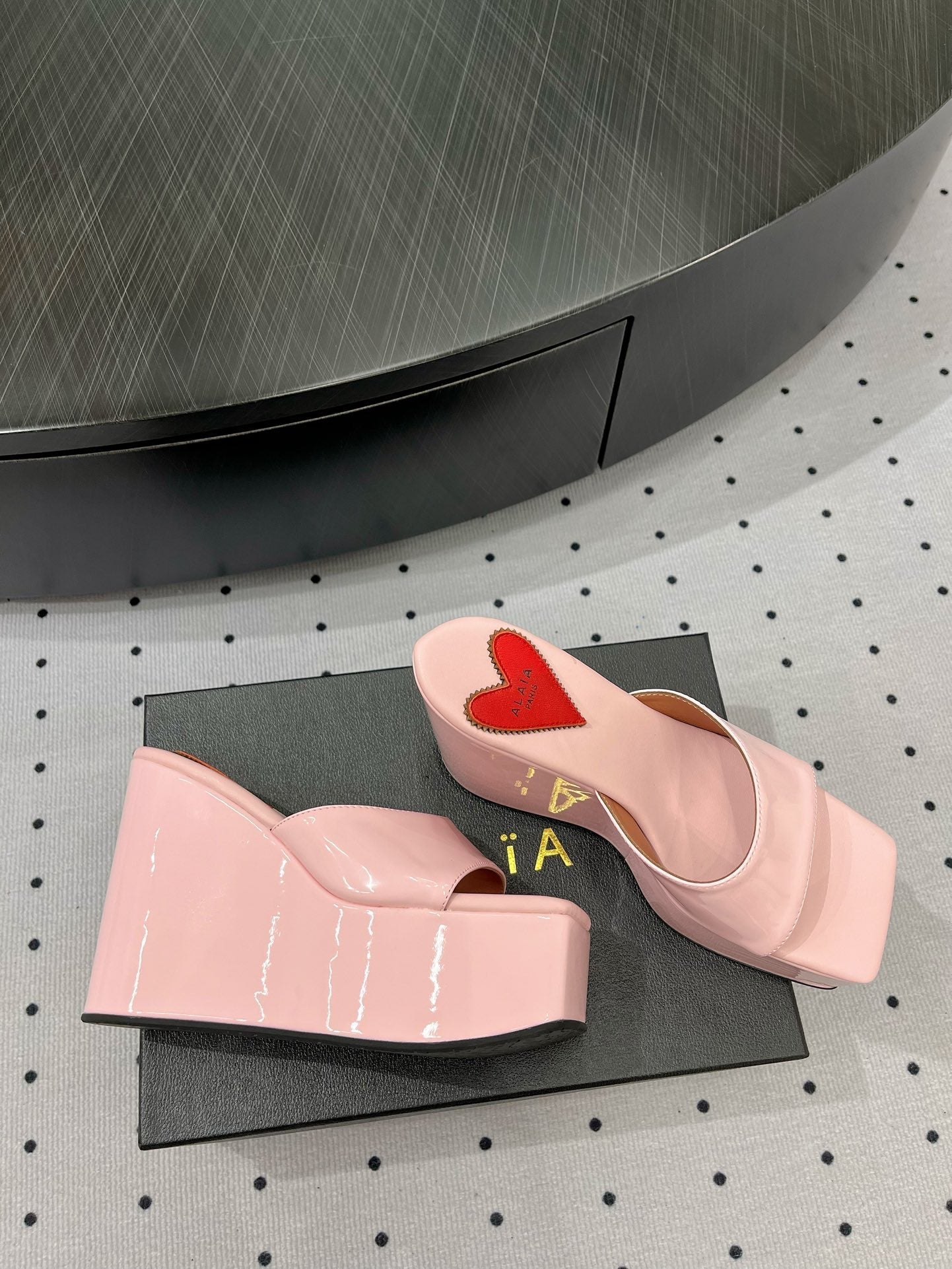 Alaila High Sandal 115mm In Pink Glossy Lambskin 954876