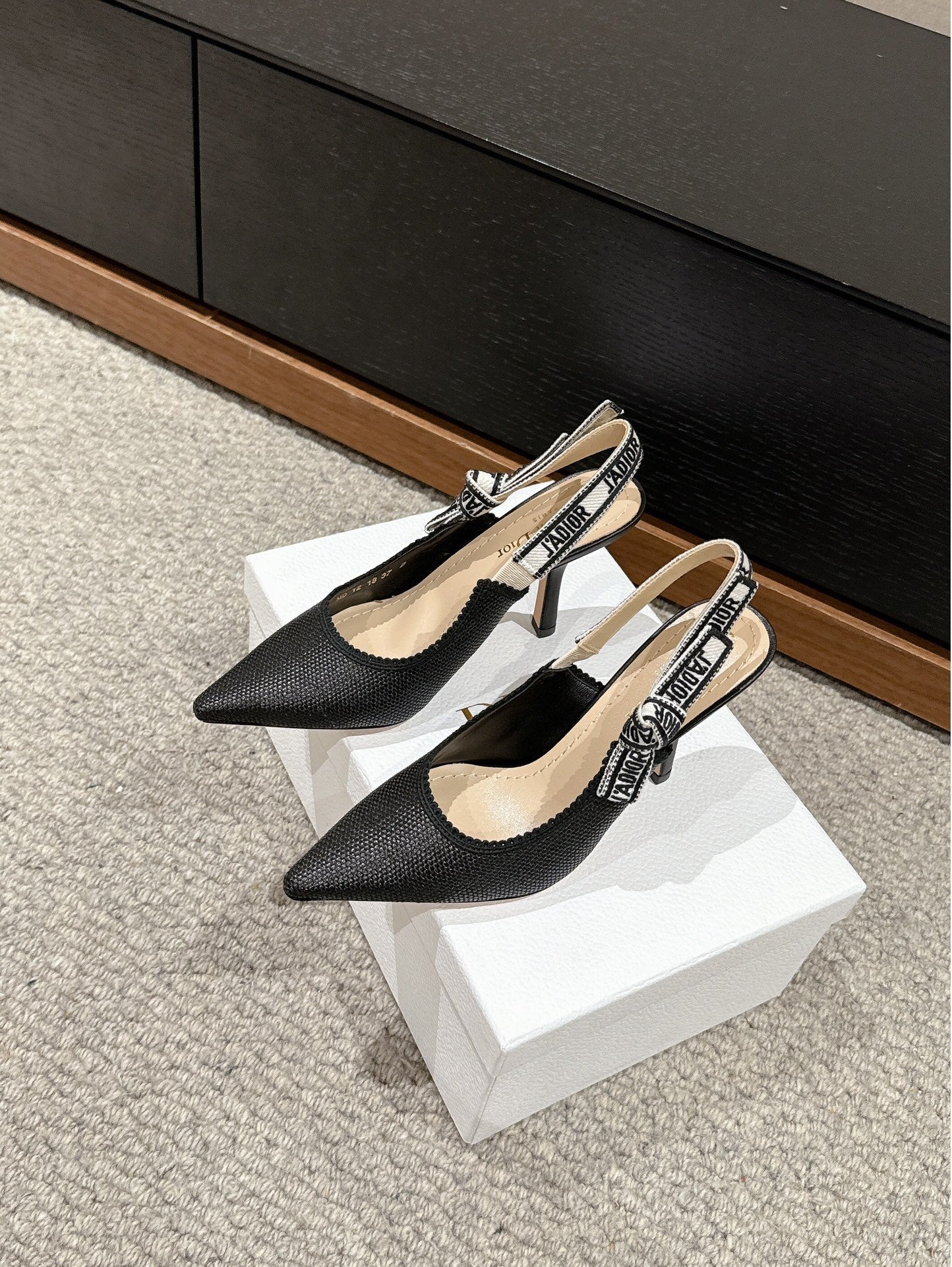 cd slingback 100 black raffia lambskin