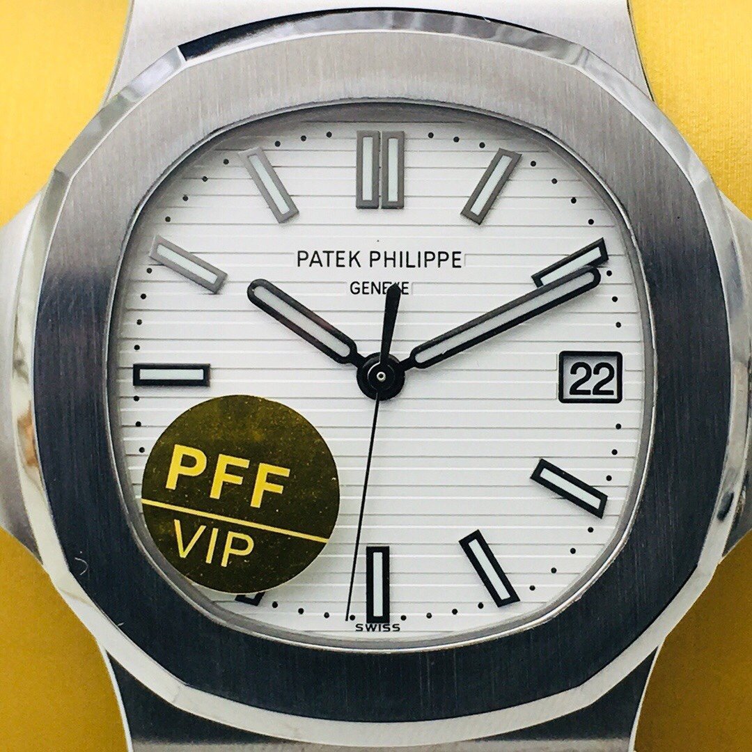 PATEK NAUTILUS 5711 STAINLESS STEEL WHITE DIAL