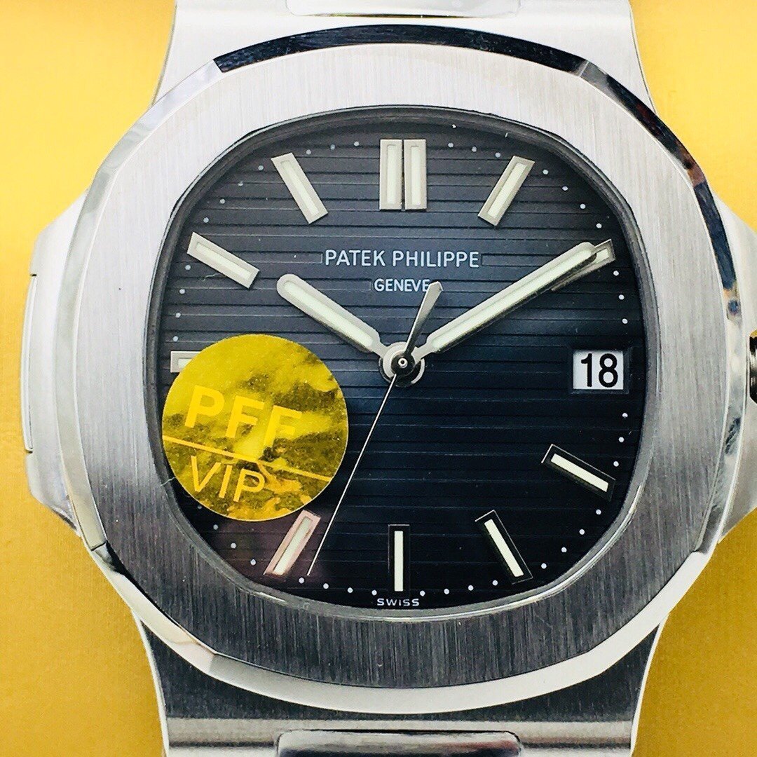 PATEK NAUTILUS 5711 STAINLESS STEEL BLUE DIAL