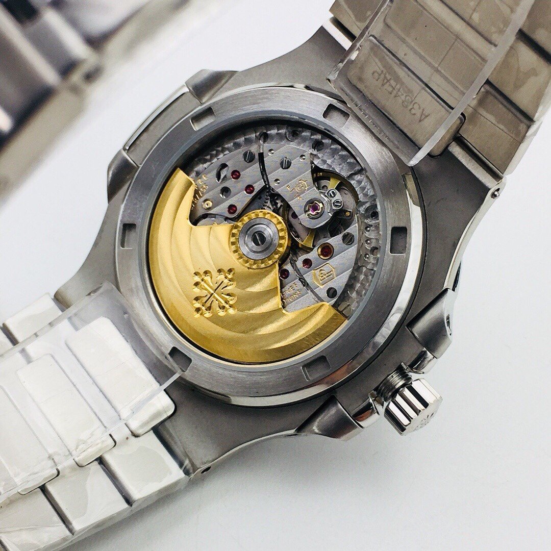 PATEK NAUTILUS 5711 STAINLESS STEEL BLUE DIAL
