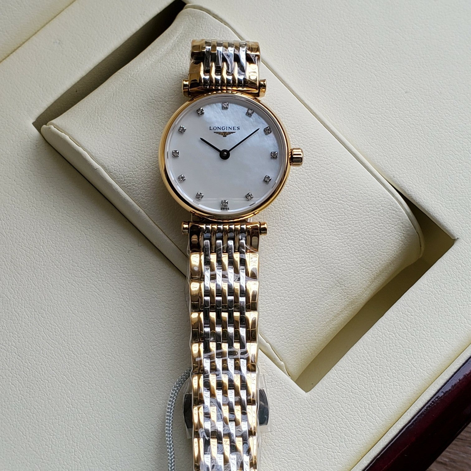 ELEGANCE LA GRANDE CLASSIQUE DIAMOND QUARTZ 36MM