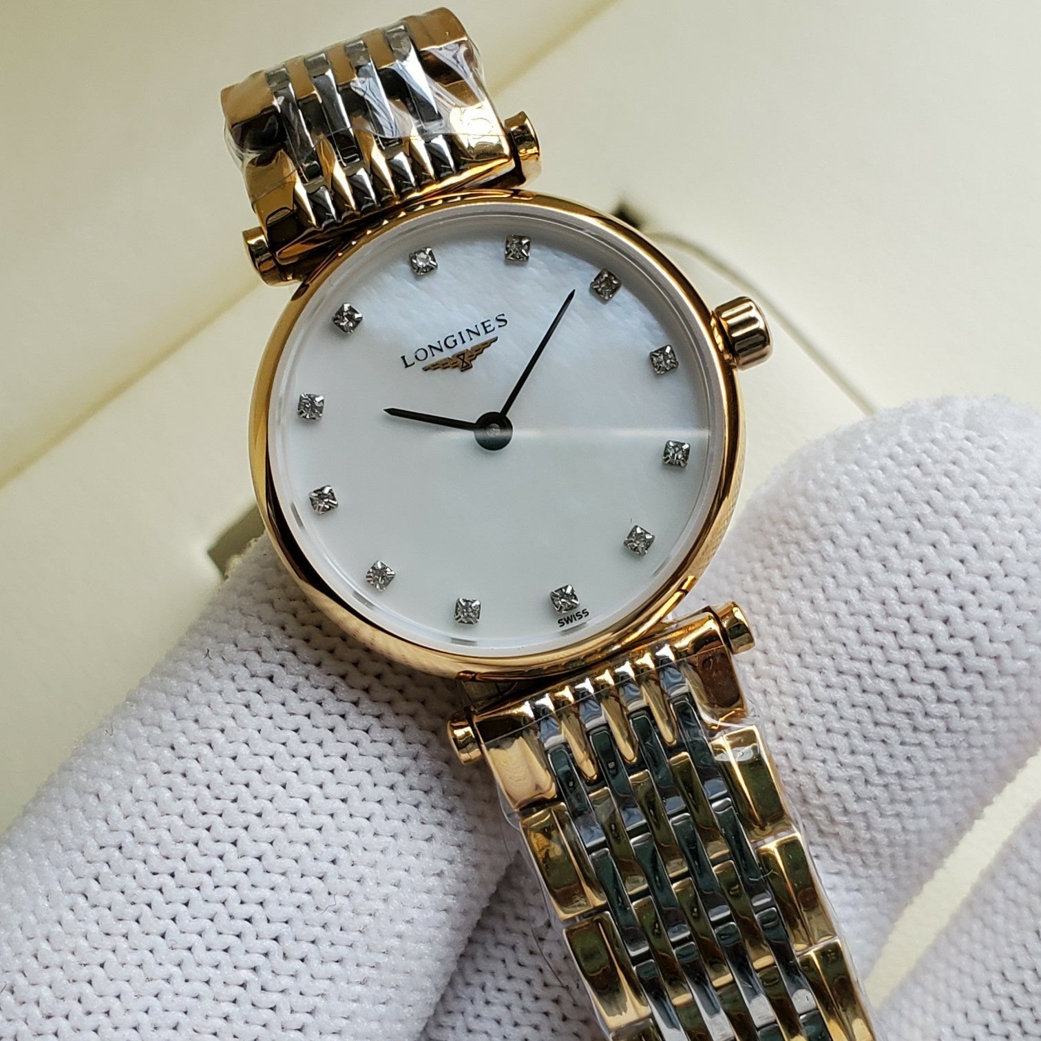 ELEGANCE LA GRANDE CLASSIQUE DIAMOND QUARTZ 36MM