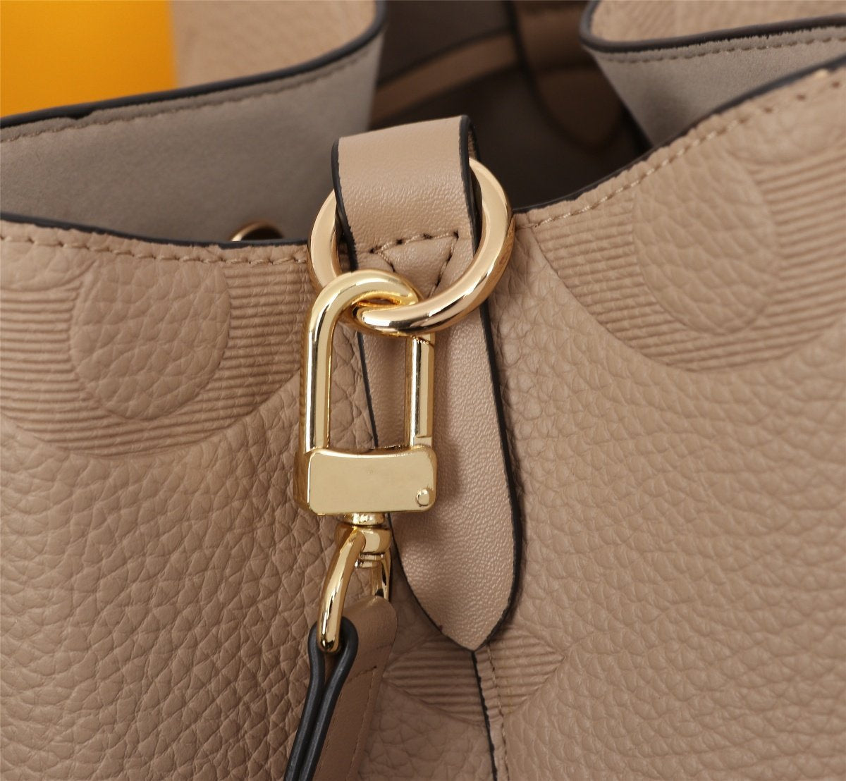 CRAFTY NÃ‰ONOÃ‰ BANDOULIERE MM 26CM LIGHT BEIGE