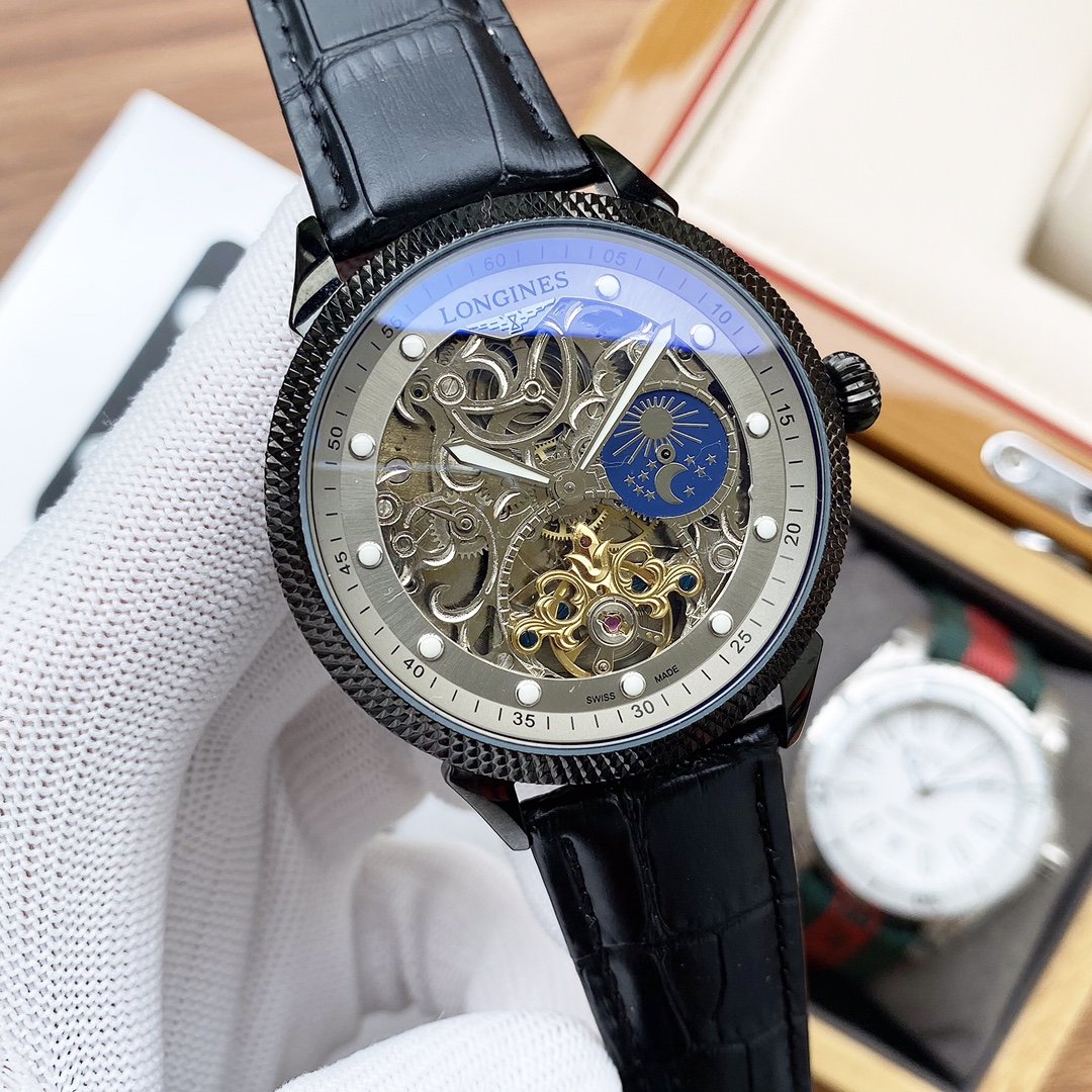 MASTER COLLECTION 42 SKELETON DIAL MOONPHASE