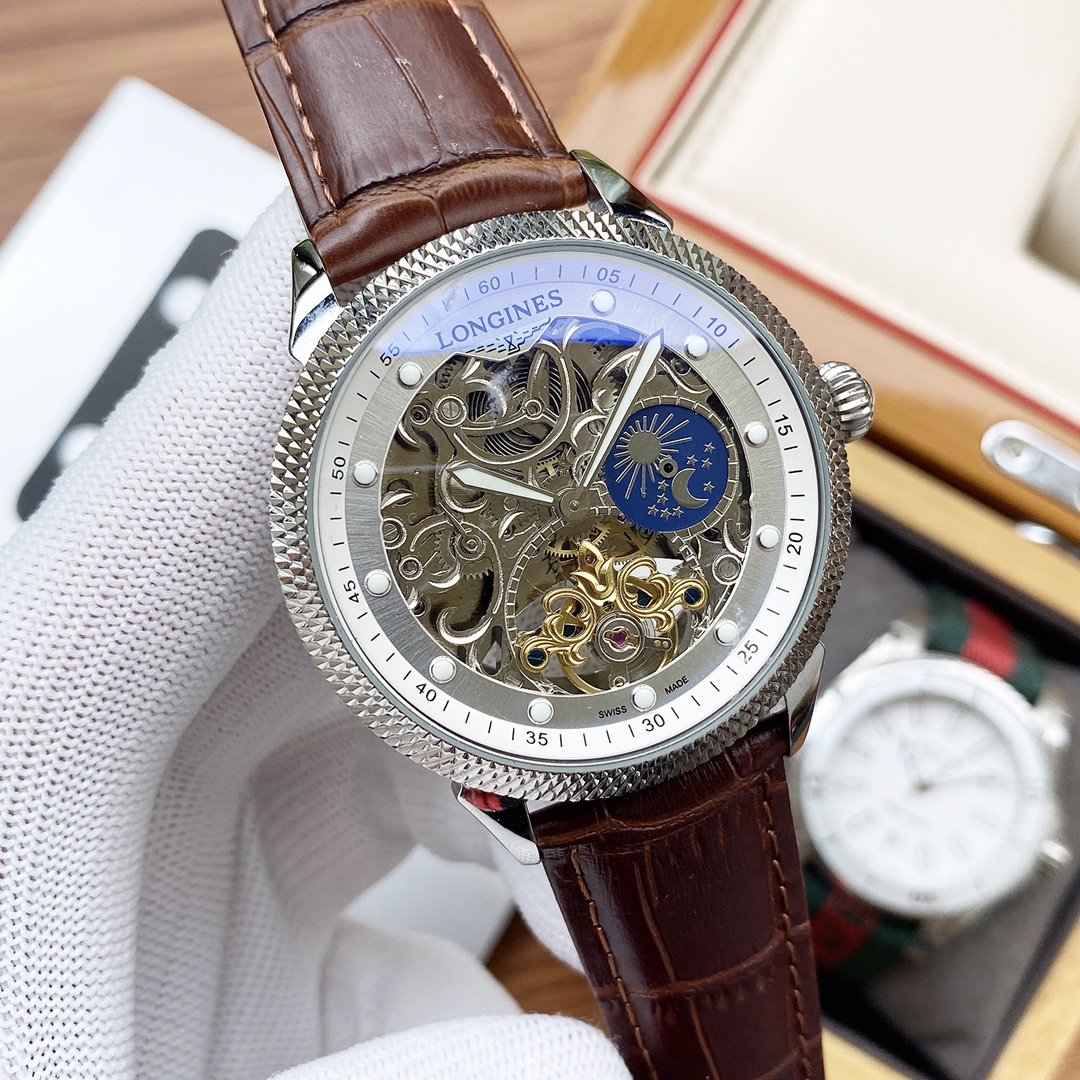 MASTER COLLECTION 42 SKELETON DIAL MOONPHASE