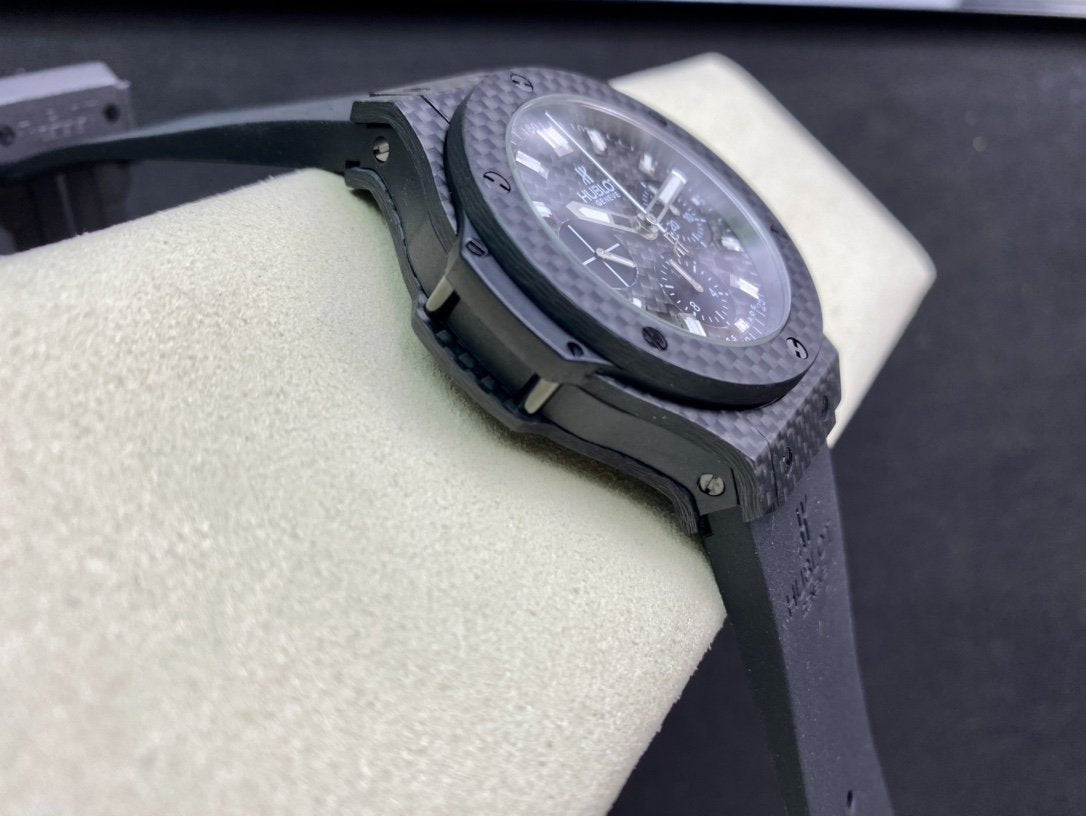 BIG BANG 44MM CARBON FIBER BLACK DIAL