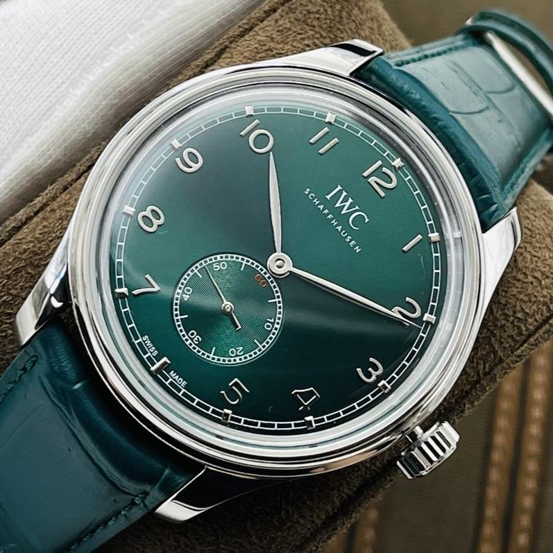 PORTUGUESE HAND-WOUND STEEL CASE GREEN DIAL