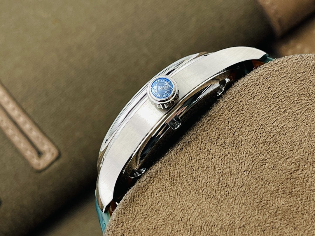 PORTUGUESE HAND-WOUND STEEL CASE GREEN DIAL
