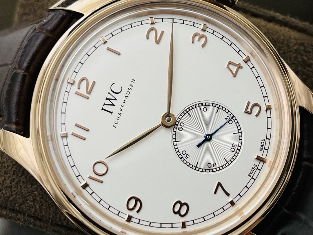PORTUGUESE HAND-WOUND ROSE GOLD CASE WHITE DIAL
