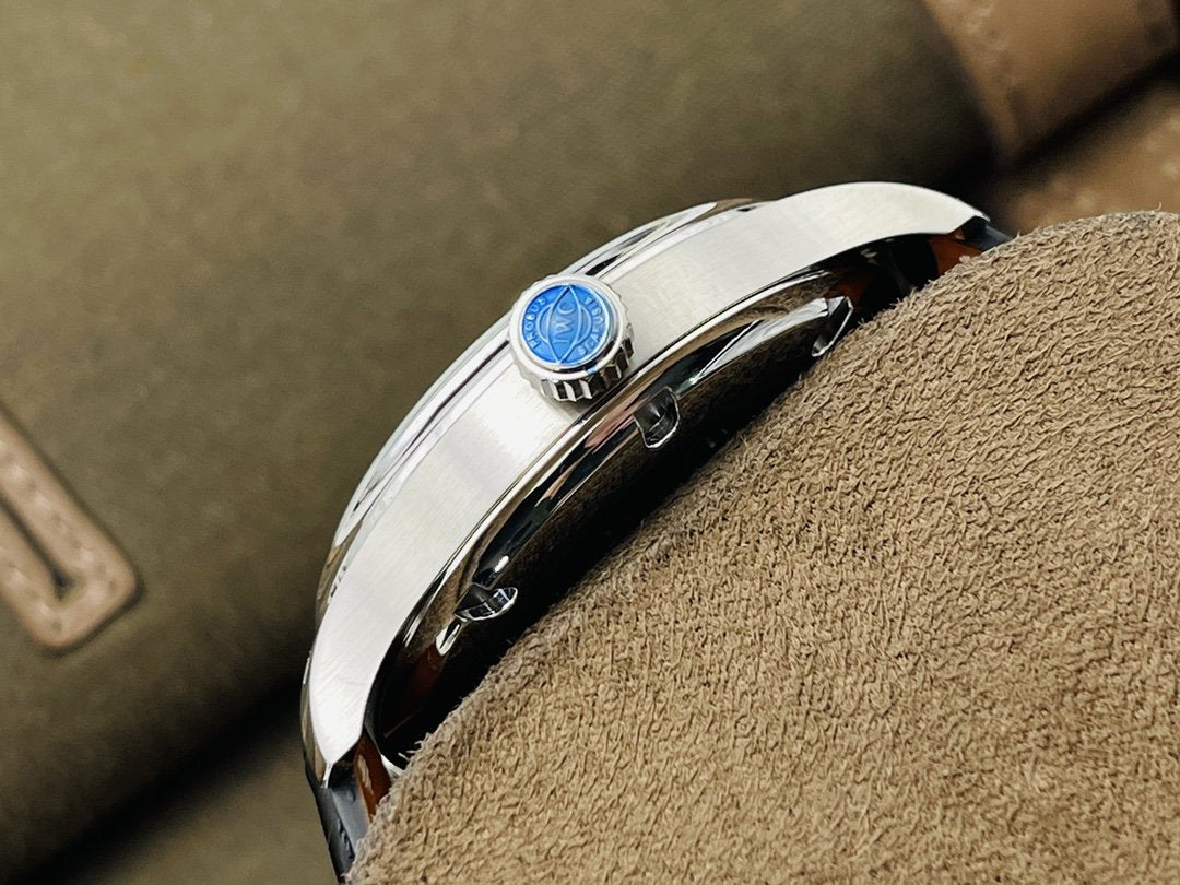 PORTUGUESE HAND-WOUND STEEL CASE BLACK DIAL