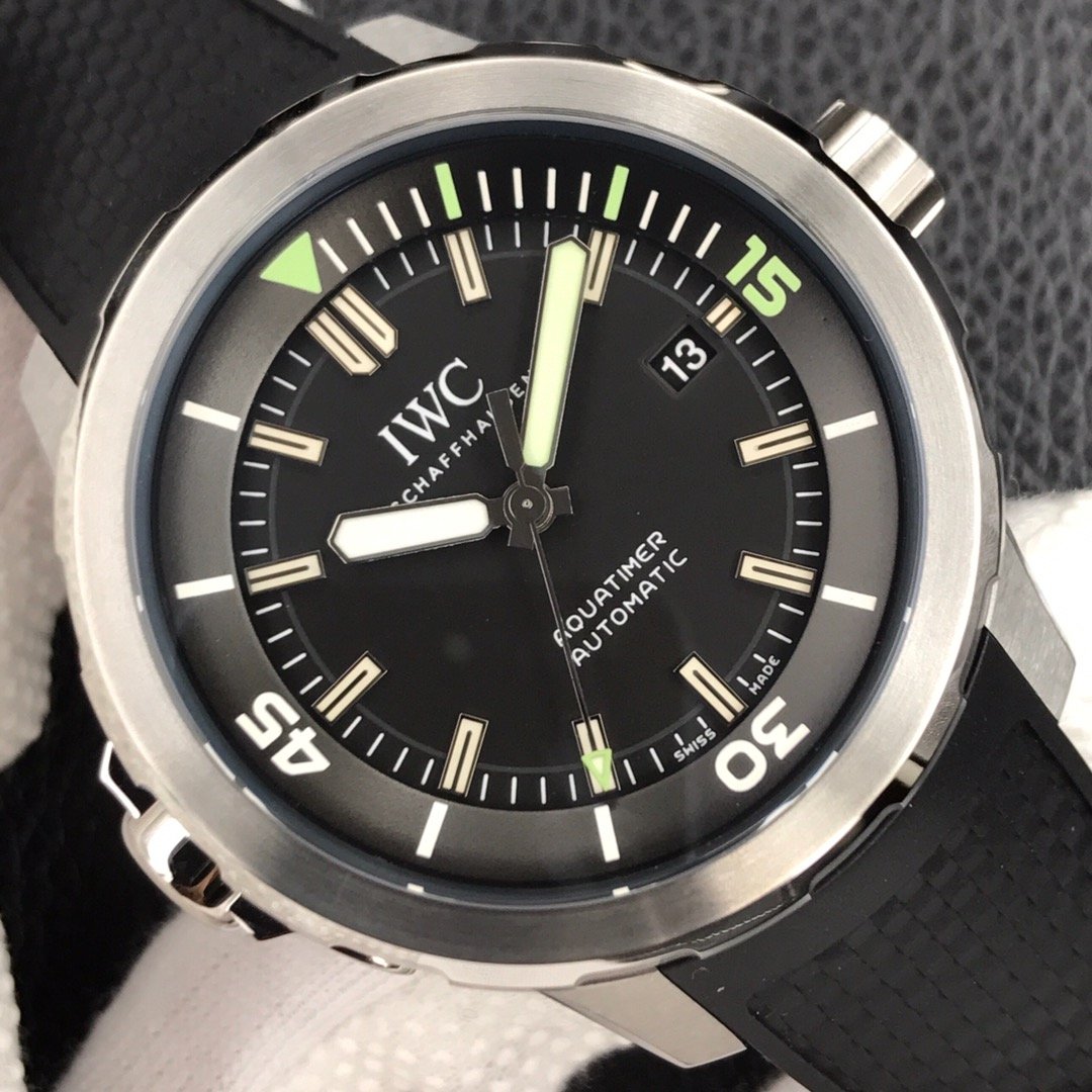 AQUATIMER AUTOMATIC STEEL CASE 44MM BLACK DIAL