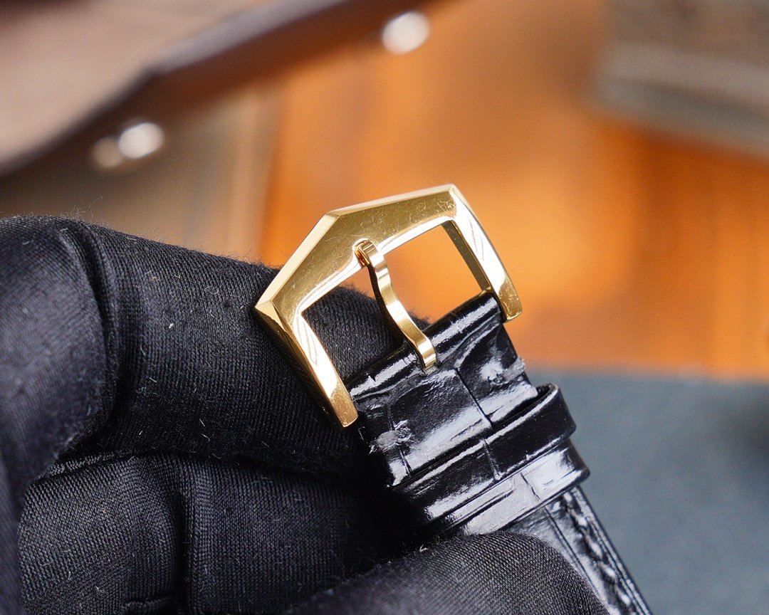 PATEK CALATRAVA 40 GOLD CASE BLACK WHITE DIAL