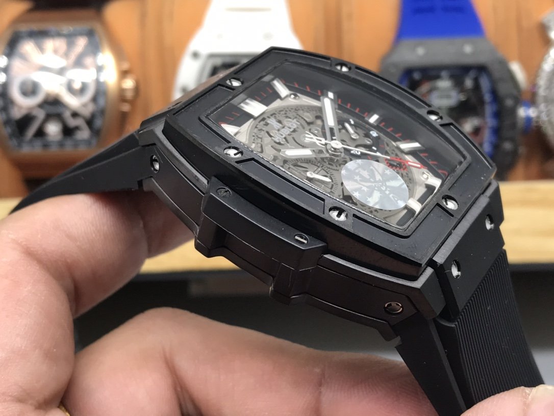 SPIRIT OF BIG BANG BLACK CASE SKELETON DIAL