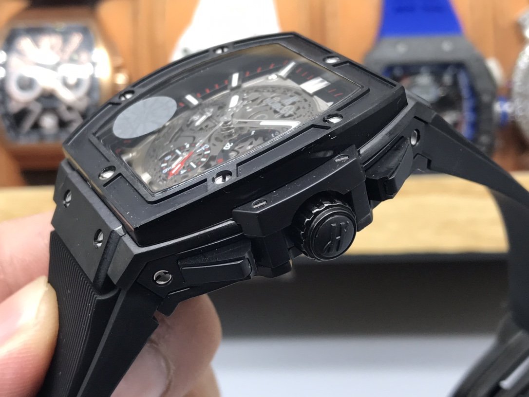 SPIRIT OF BIG BANG BLACK CASE SKELETON DIAL