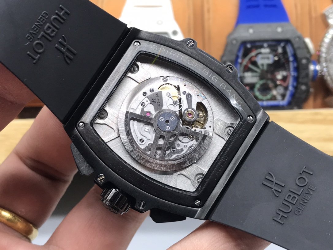 SPIRIT OF BIG BANG BLACK CASE SKELETON DIAL
