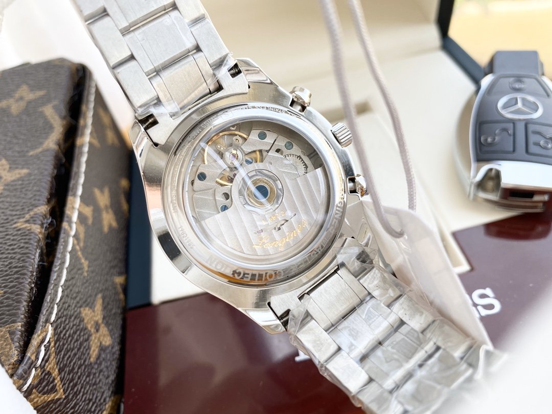 MASTER COLLECTION CHRONOGRAPH MOON BLUE DIAL