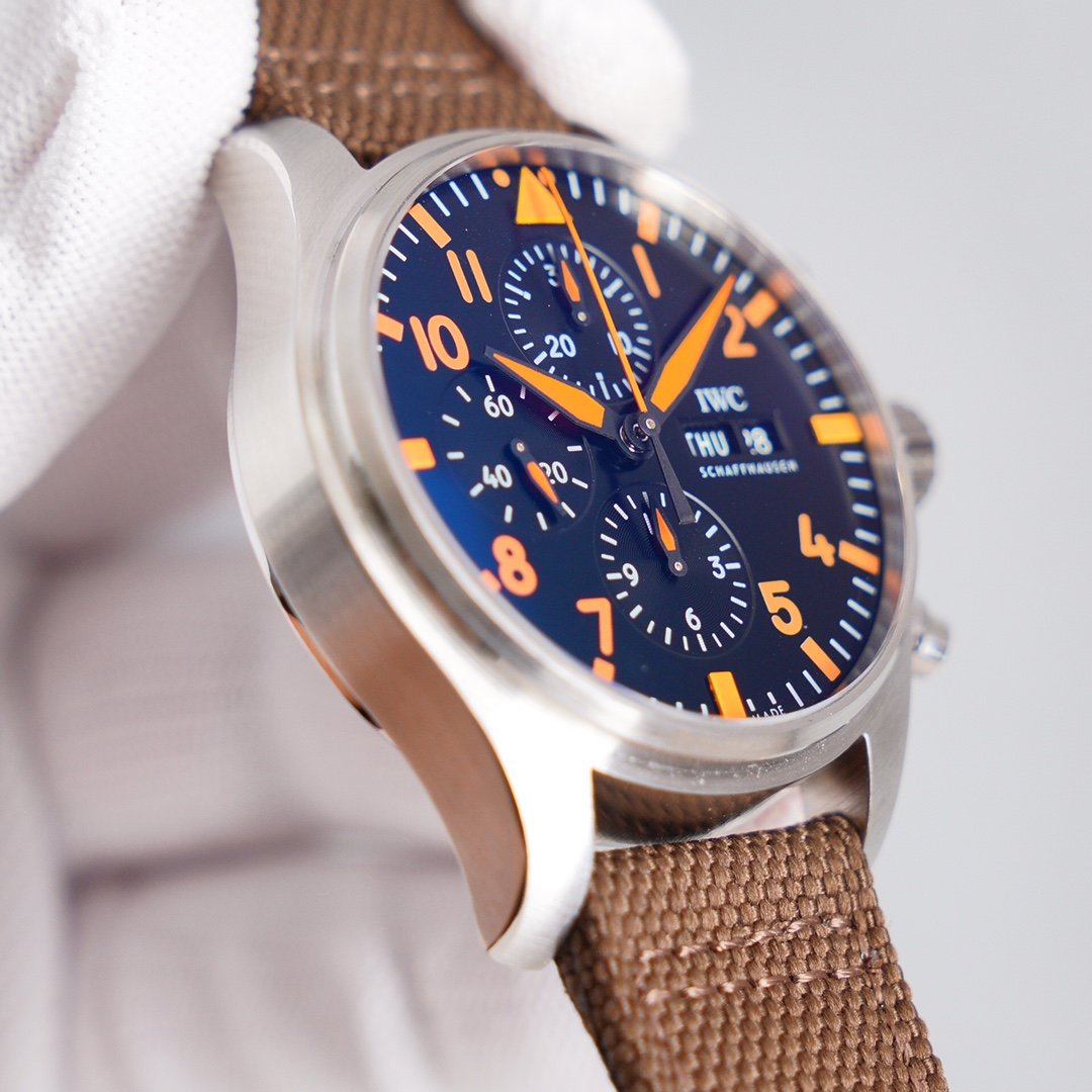 PILOT DAY-DATE CHRONOGRAPH LE PETIT PRINCE ORANGE