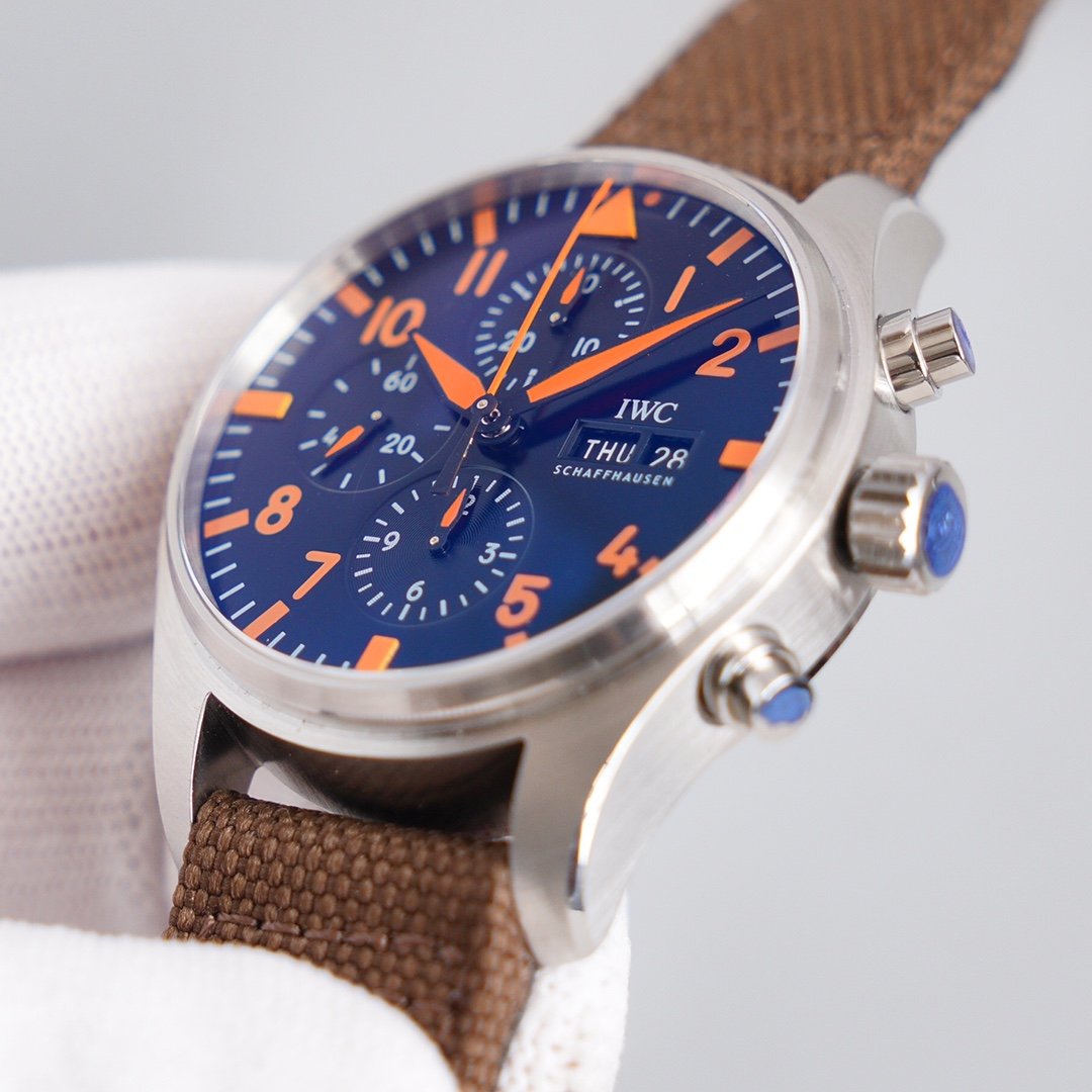 PILOT DAY-DATE CHRONOGRAPH LE PETIT PRINCE ORANGE