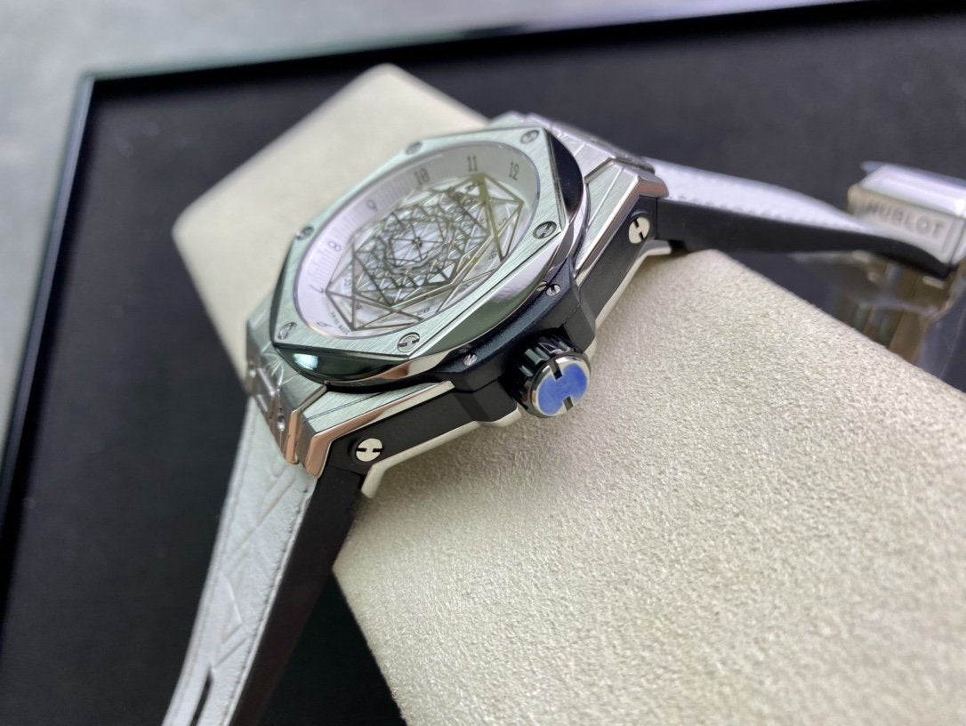 BIG BANG UNICO SANG BLEU 42 TITANIUM WHITE DIAL