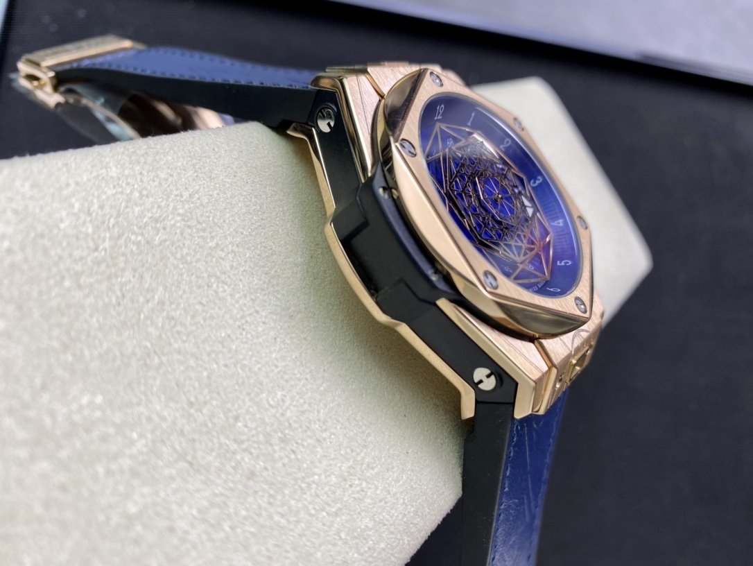 BIG BANG UNICO SANG BLEU 42 GOLD BLUE DIAL