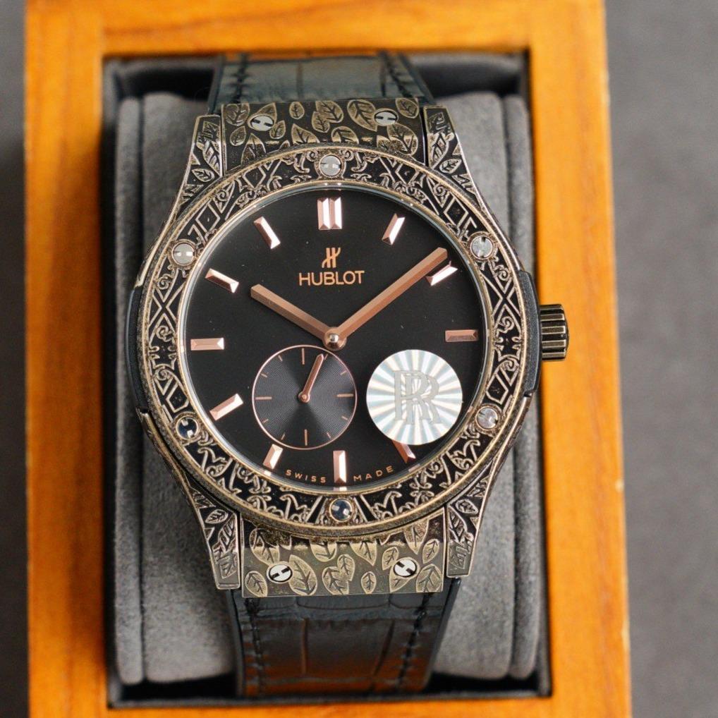 CLASSIC FUSION 45MM ENGRAVED SECOND HAND