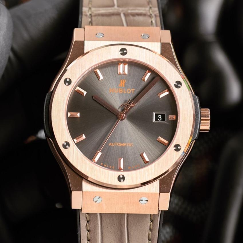 CLASSIC FUSION RACING 42MM KING GOLD