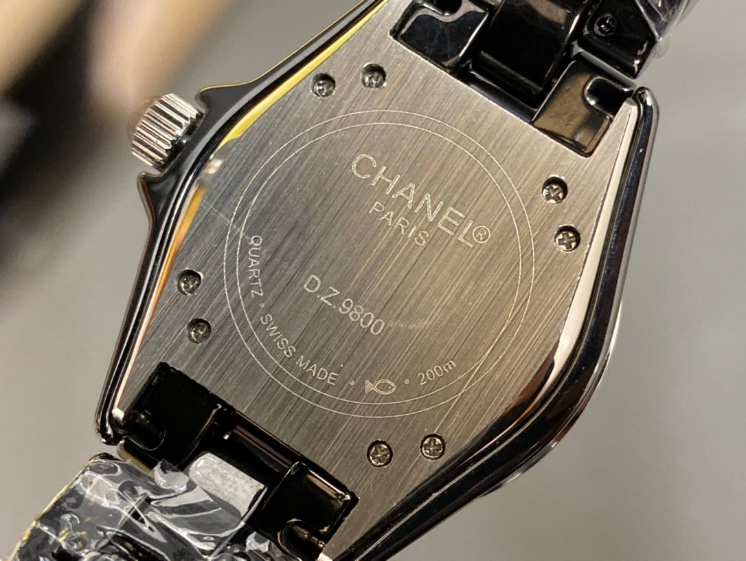 J12 38MM QUARTZ BLACK CERAMIC DIAMOND NUMERALS