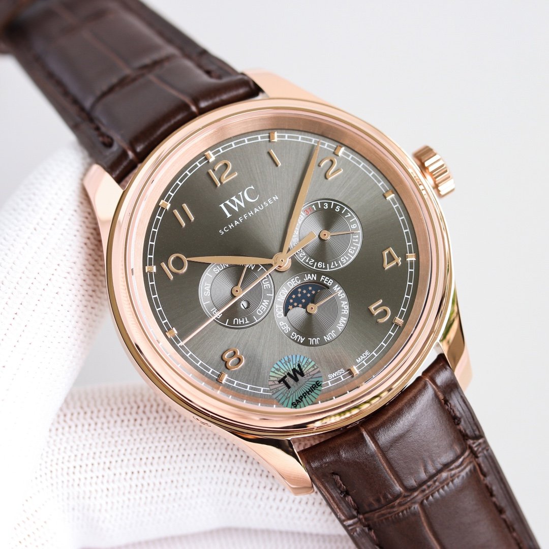 PORTUGUESE PERPETUAL ANNUAL CALENDAR 43MM