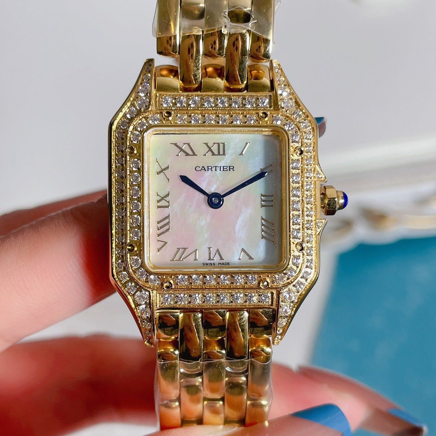 Cartier Panthère de Cartier 27 x 37 mm Yellow Gold Diamond Bezel Watch