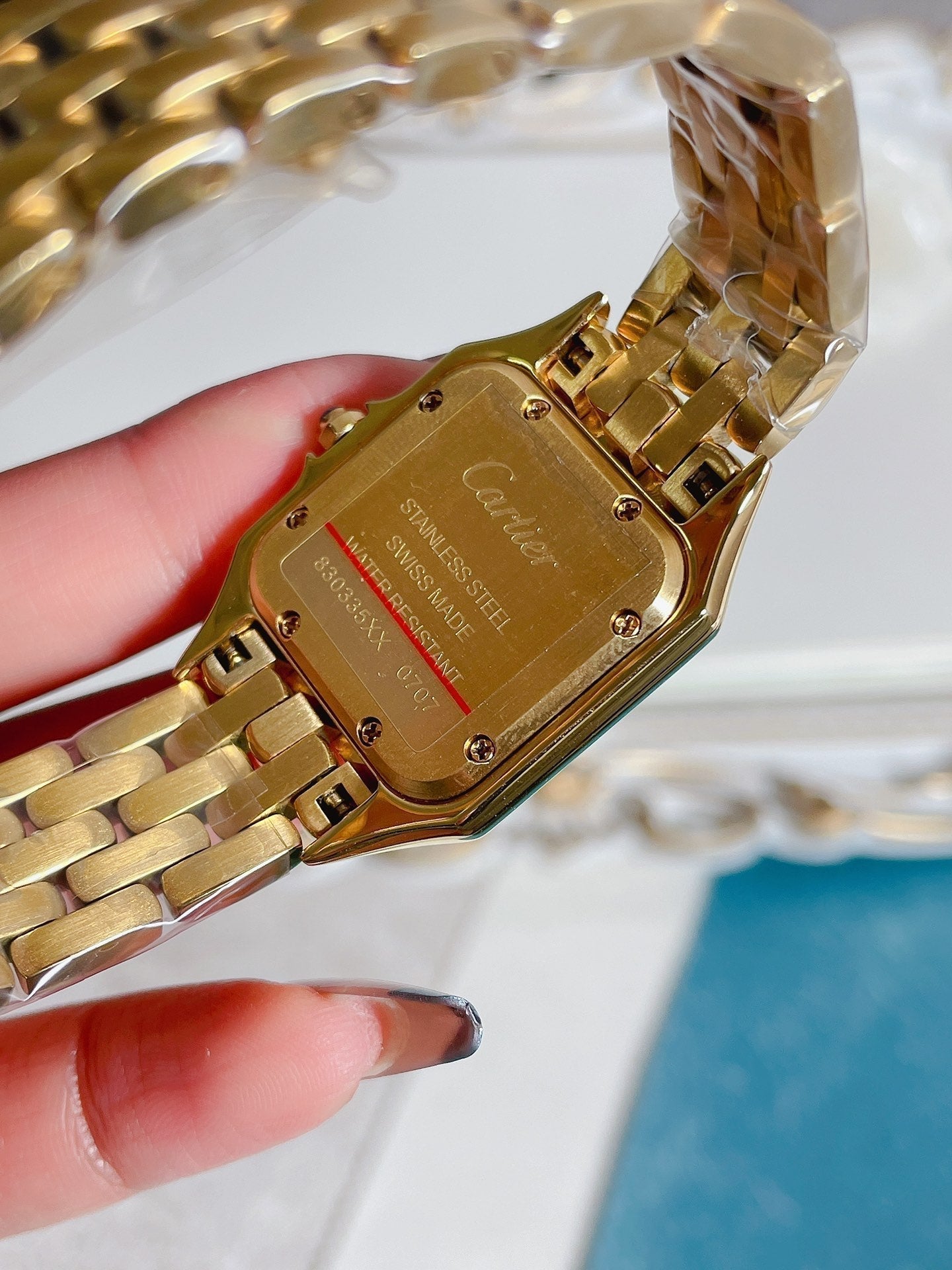 Cartier Panthère de Cartier 27 x 37 mm Yellow Gold Diamond Bezel Watch