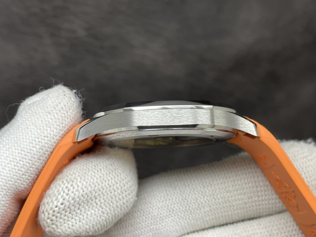 PATEK AQUANAUT 5167A ORANGE BLACK DIAL