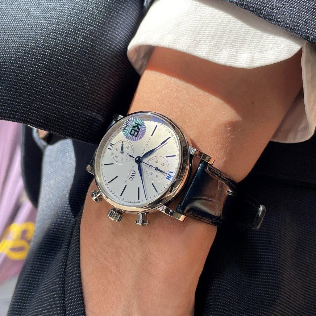 PILOT DAY-DATE CHRONOGRAPH 42MM STEEL CASE WHITE DIAL