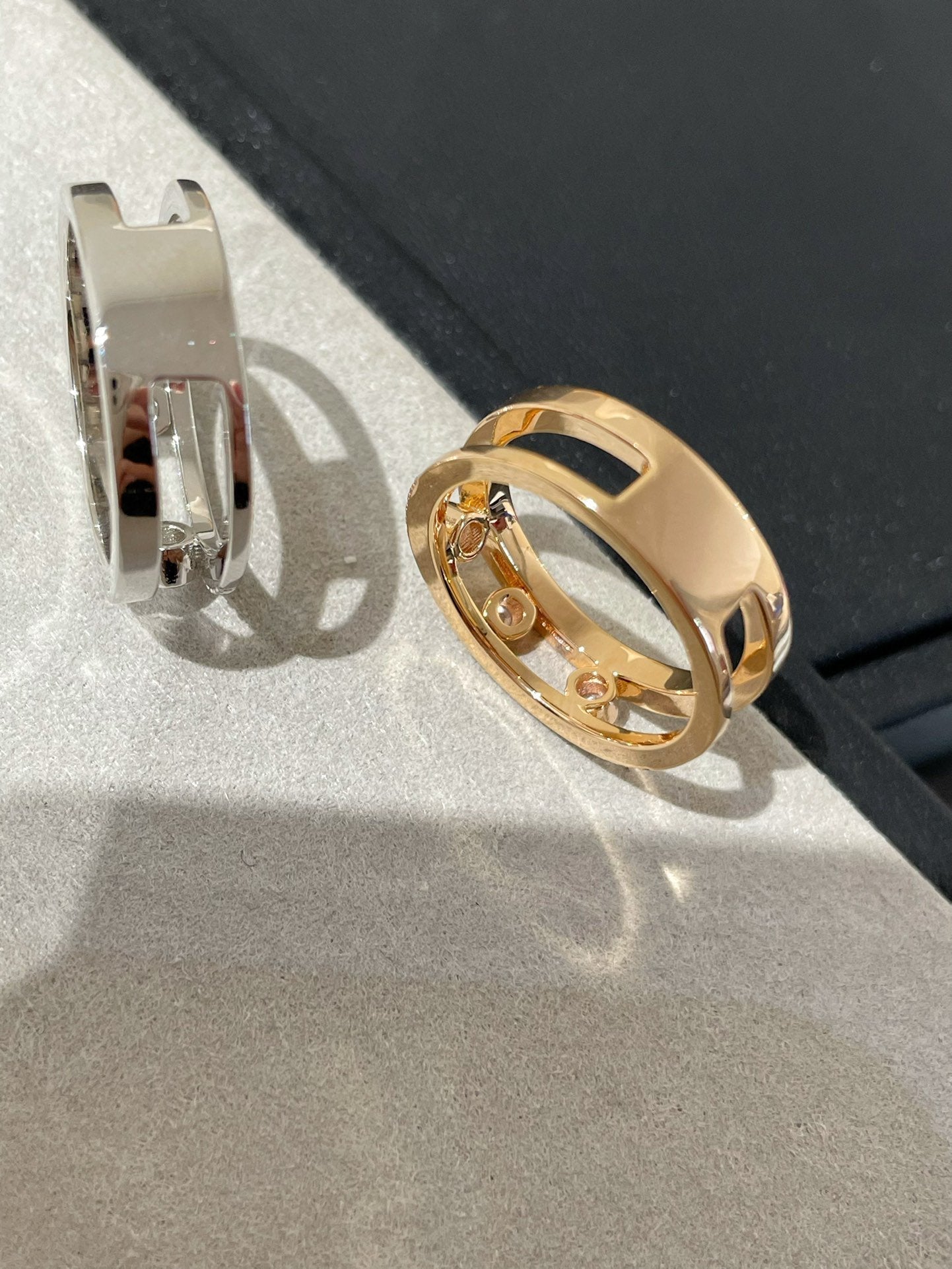 MOVE ROMANE PINK GOLD AND SILVER DIAMOND RING
