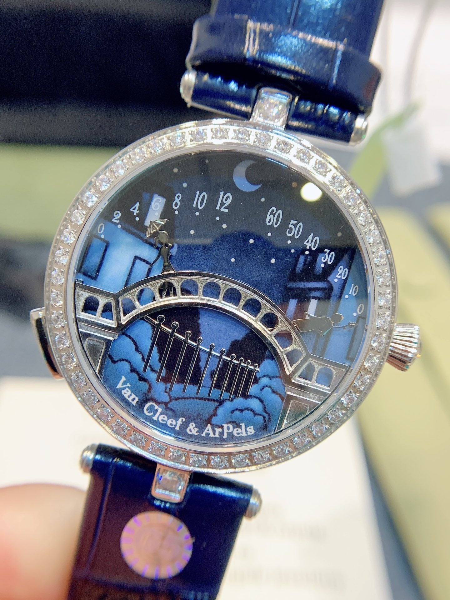 LADY ARPELS LOVER BRIDGE BLUE