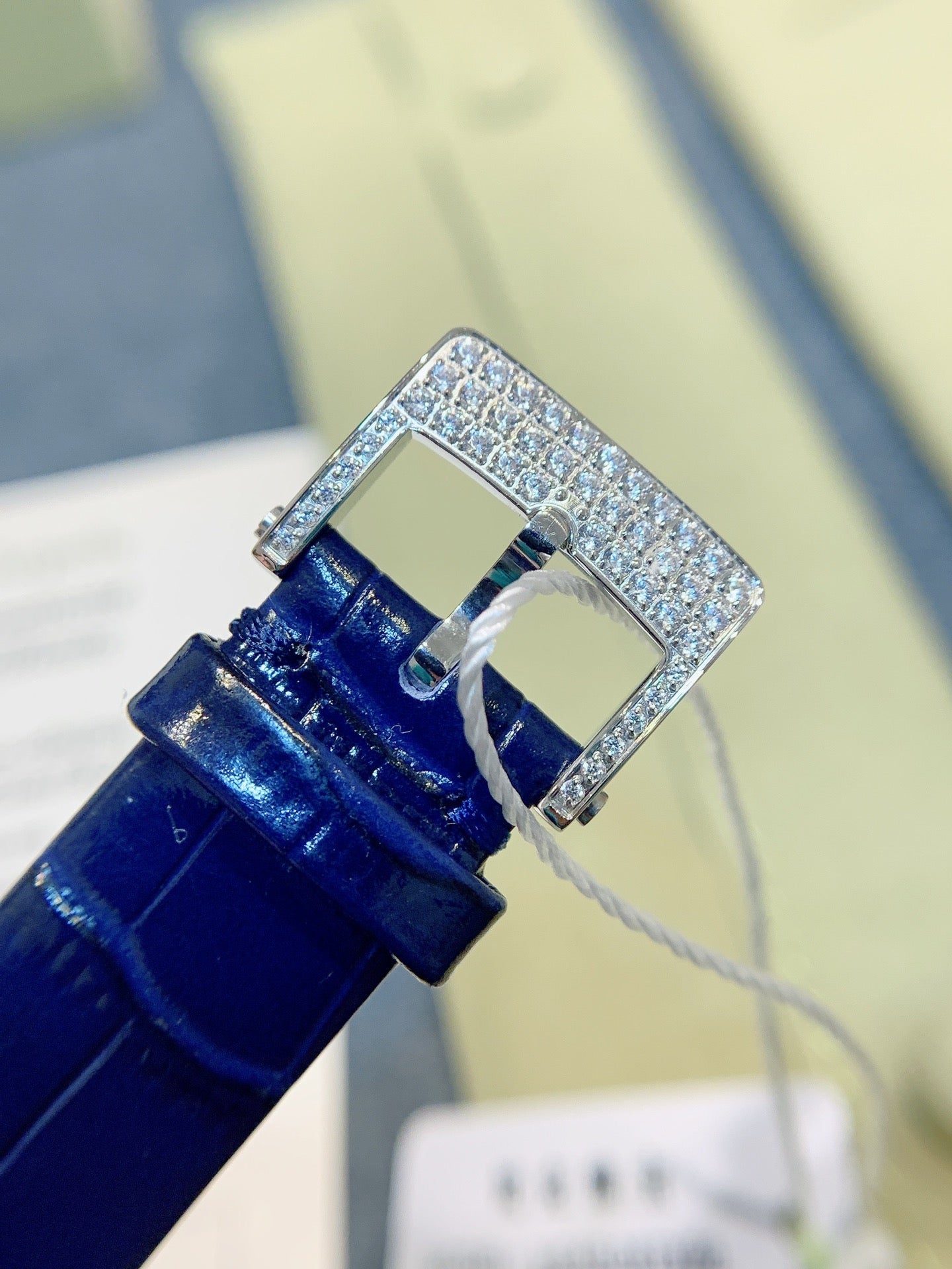 LADY ARPELS LOVER BRIDGE BLUE