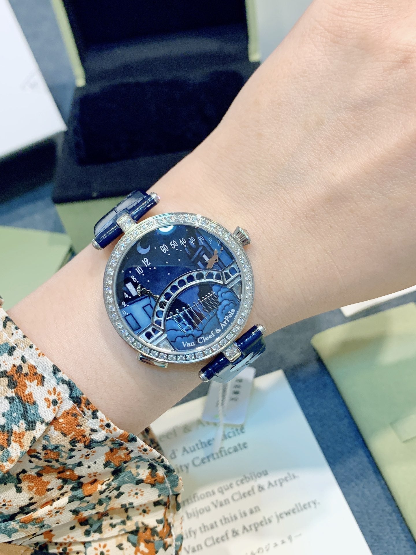 LADY ARPELS LOVER BRIDGE BLUE