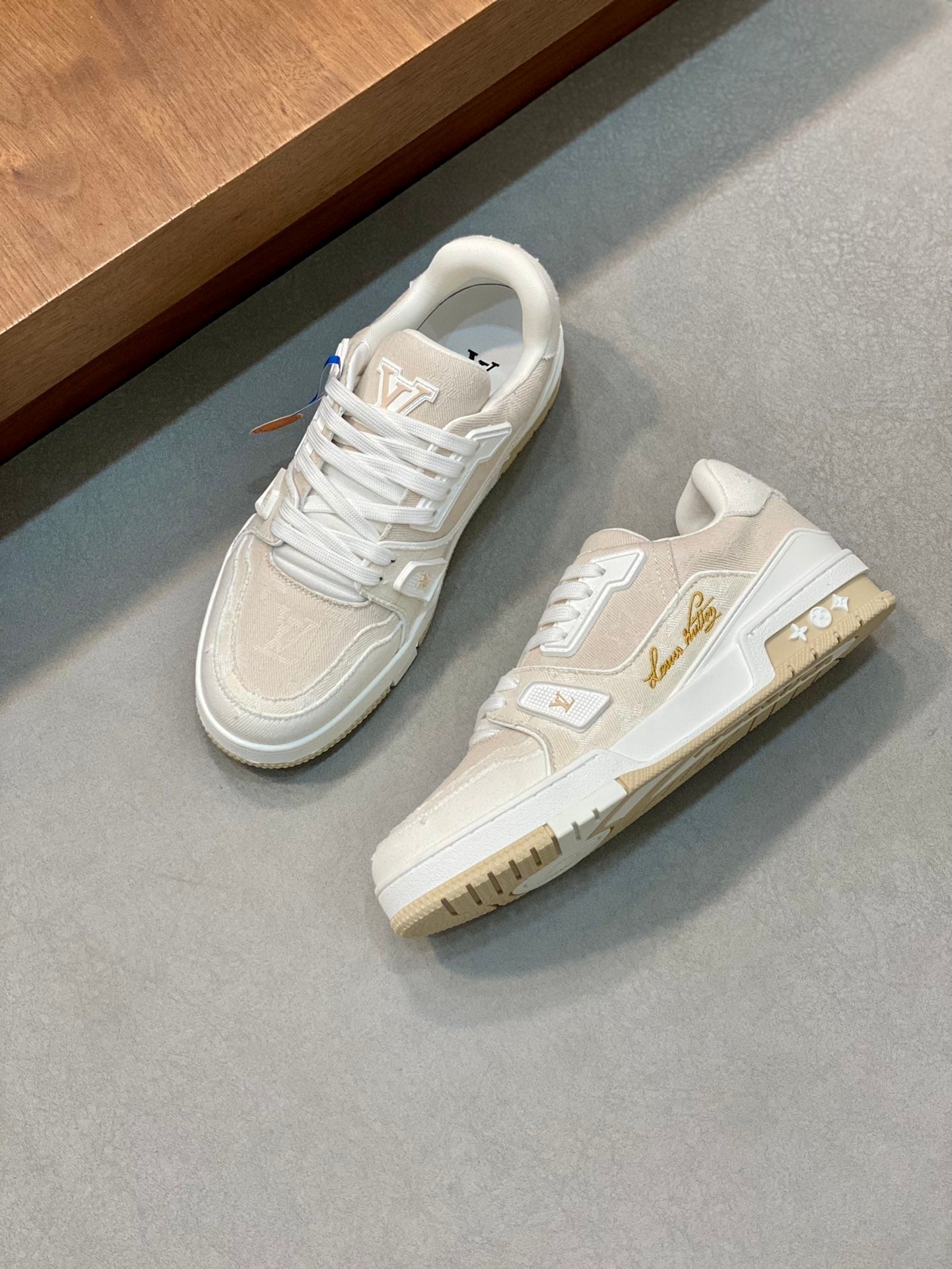 LV TRAINER SNEAKER MONOGRAM BEIGE