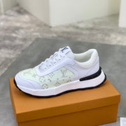 LV MONOGRAM SNEAKER WHITE BEIGE