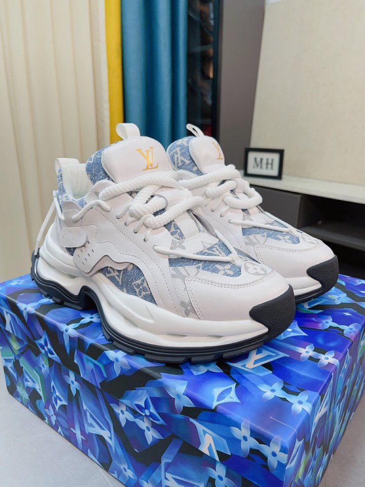 LV MEN'S WHITE SPORTS SHOES
