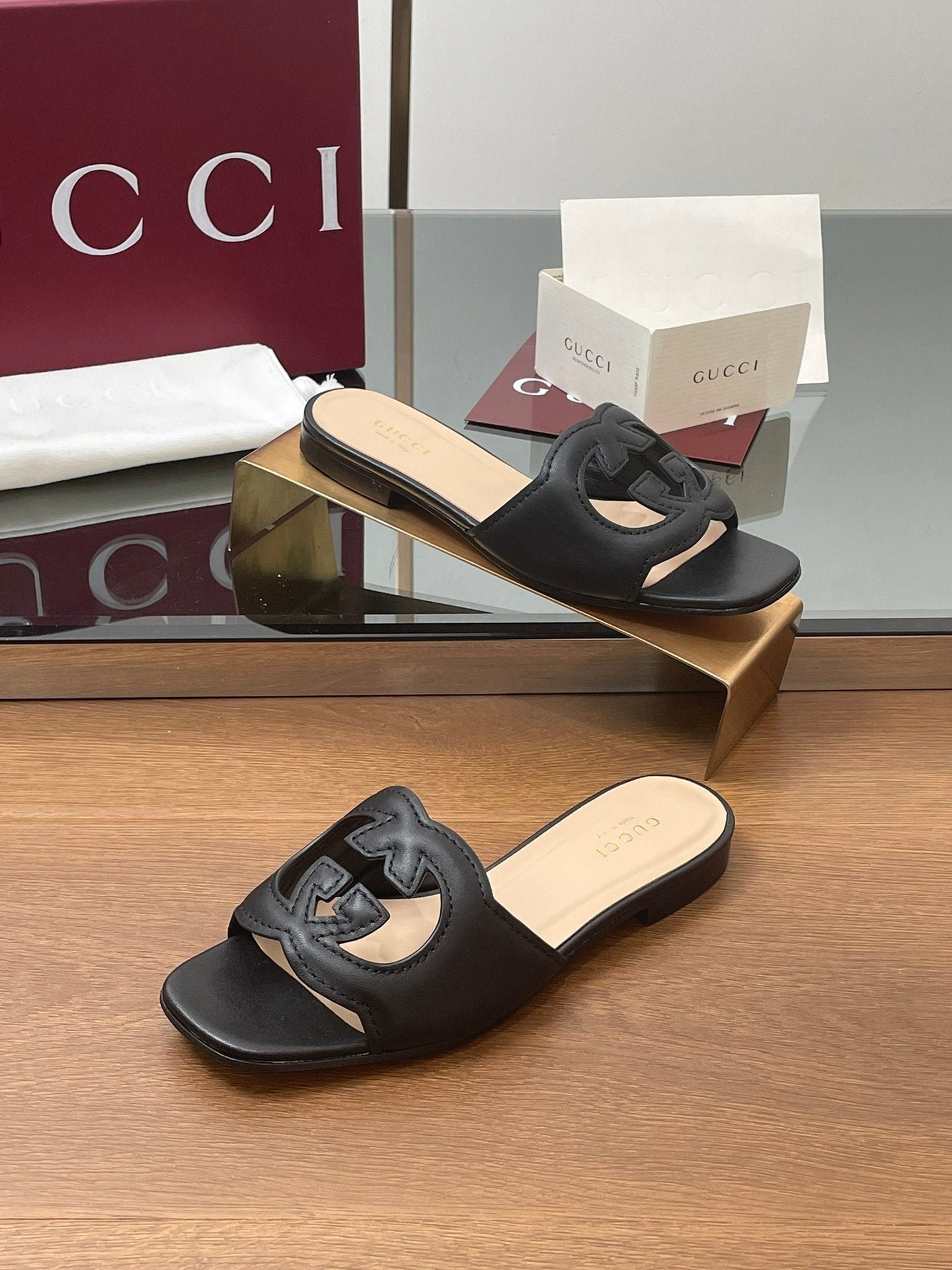 Gucci Slide Black Sheepskin 175003