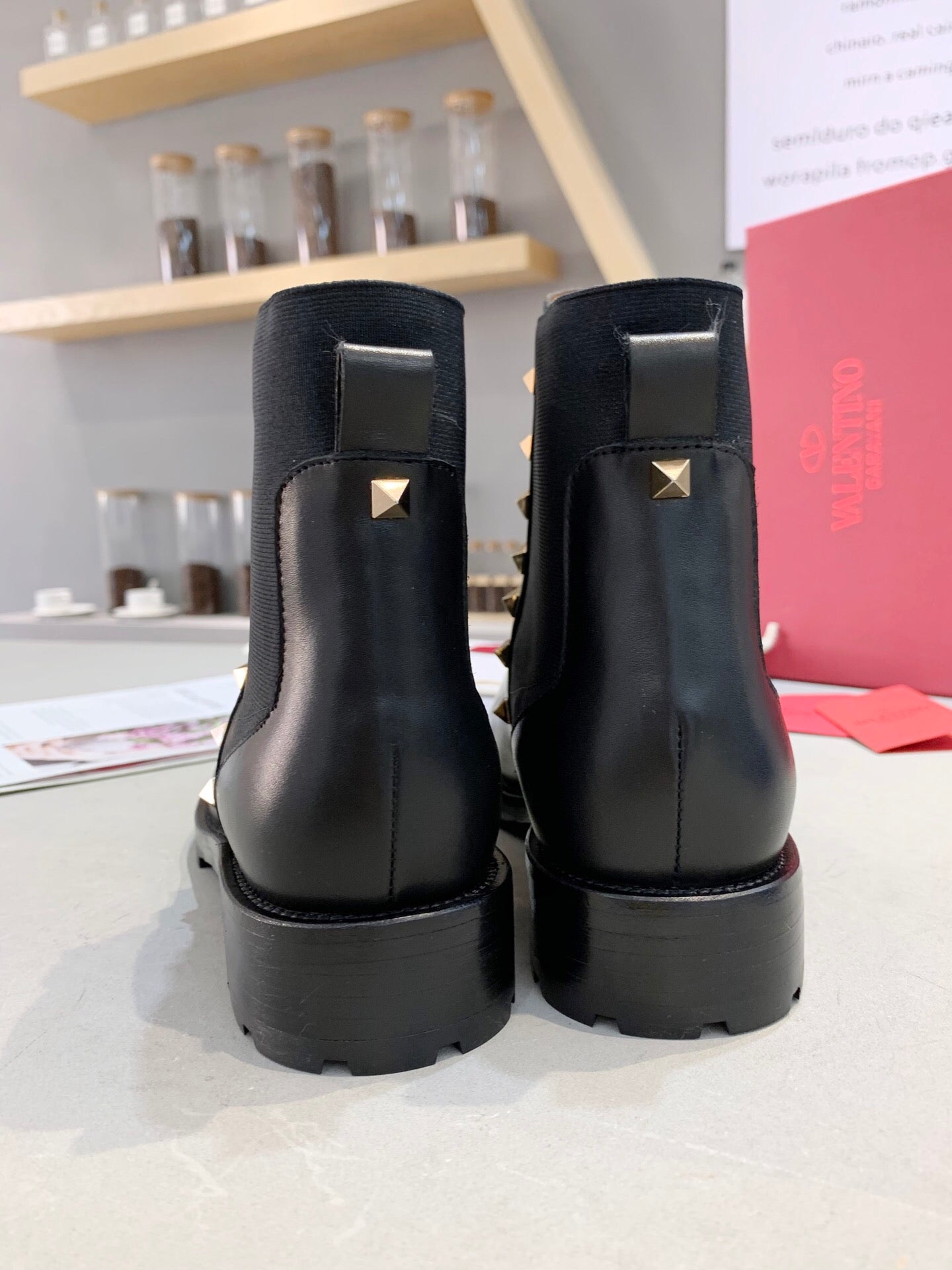 Valentino Women Rockstud Chelsea Boots Black Calfskin 875611