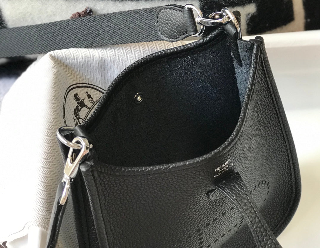 Mini Evelyne 18cm Togo Silver Hardware