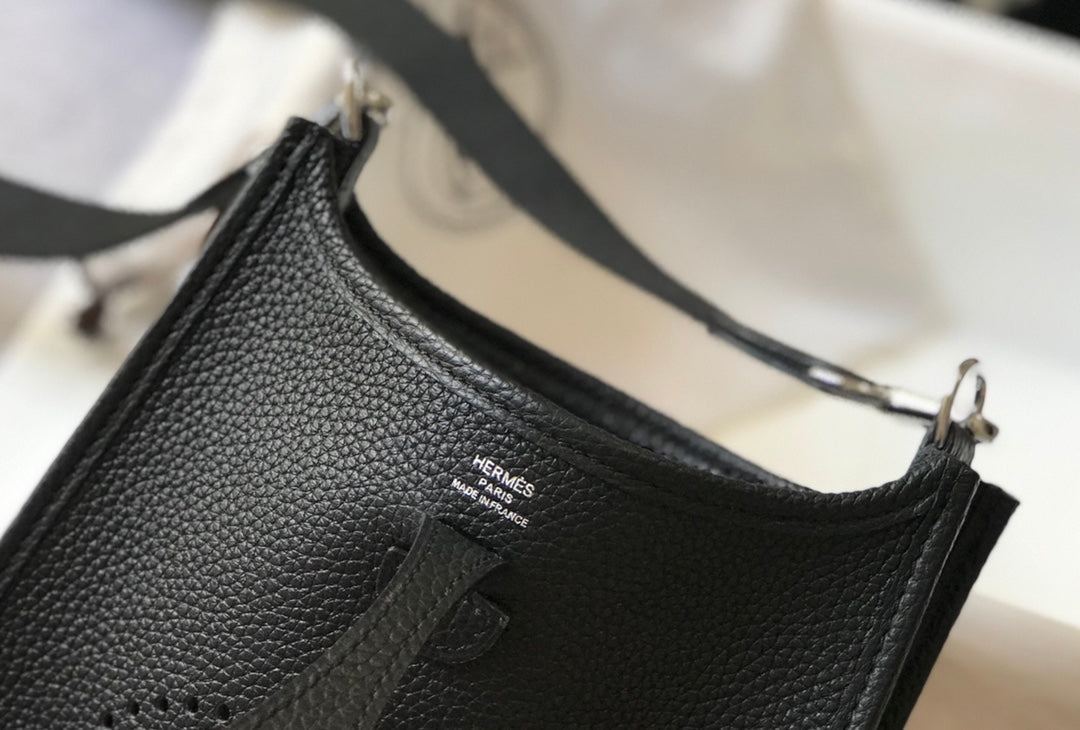 Mini Evelyne 18cm Togo Silver Hardware
