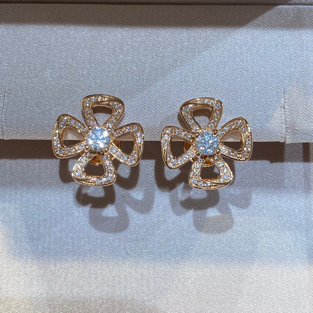 BVL FIOREVER DIAMOND STUD EARRINGS
