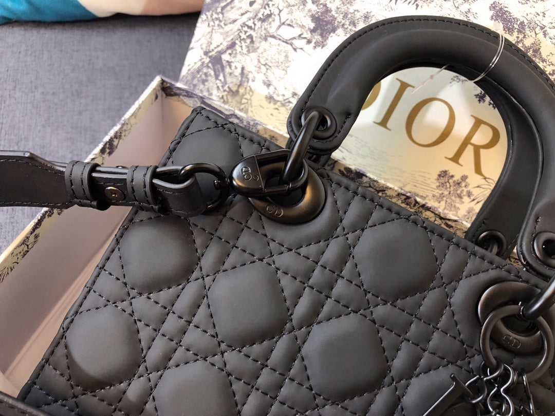 MEDIUM LADY 20 BAG CALFSKIN