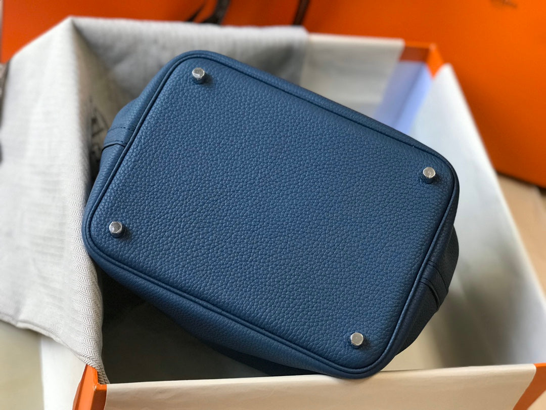 picotin lock togo leather silver hardware