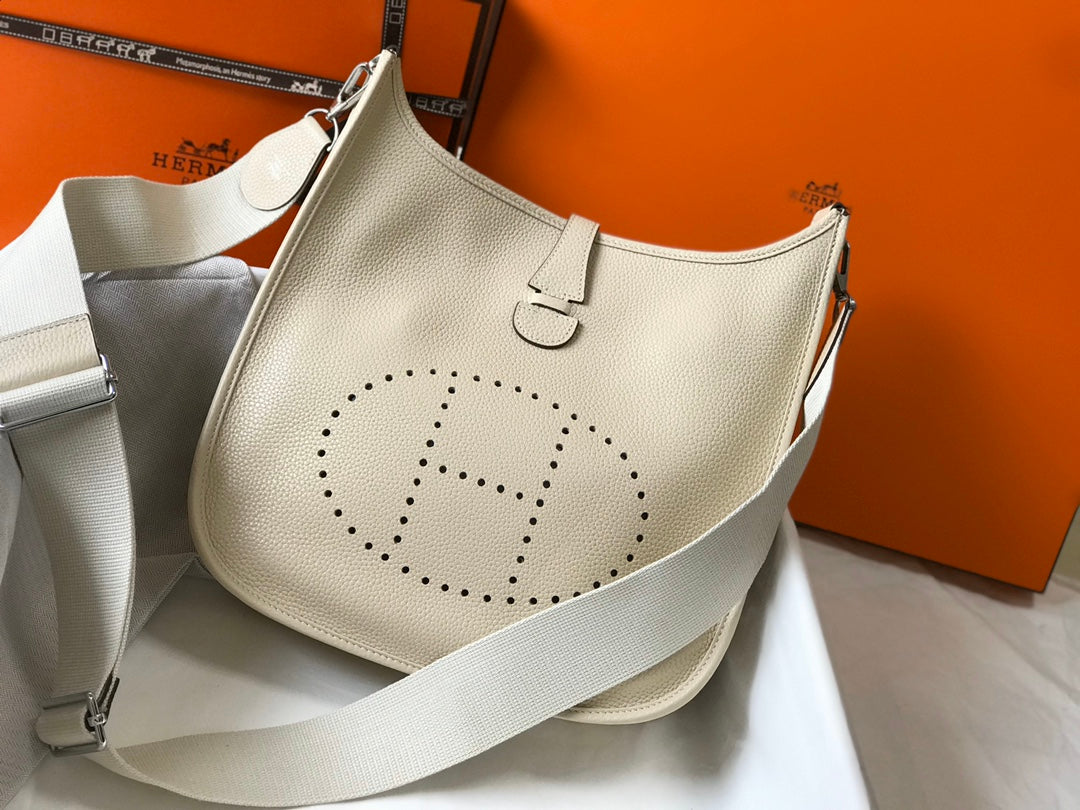 Evelyne 29cm Togo Shw
