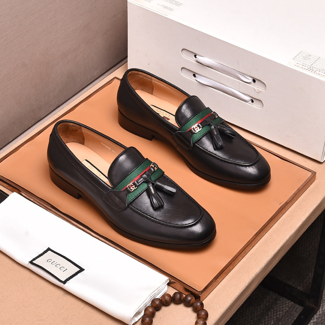 GG Men's Tassel Loafers Black Cowhide 546332