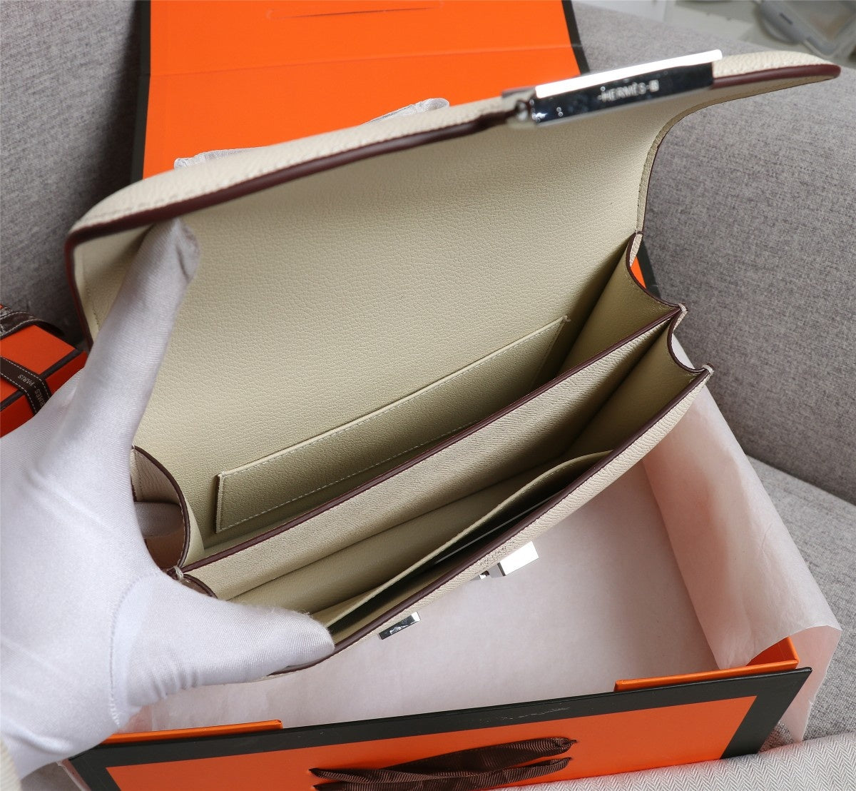 HM CONSTANCE BAGS 18 CREAM EPSOM SILVER HARDWARE